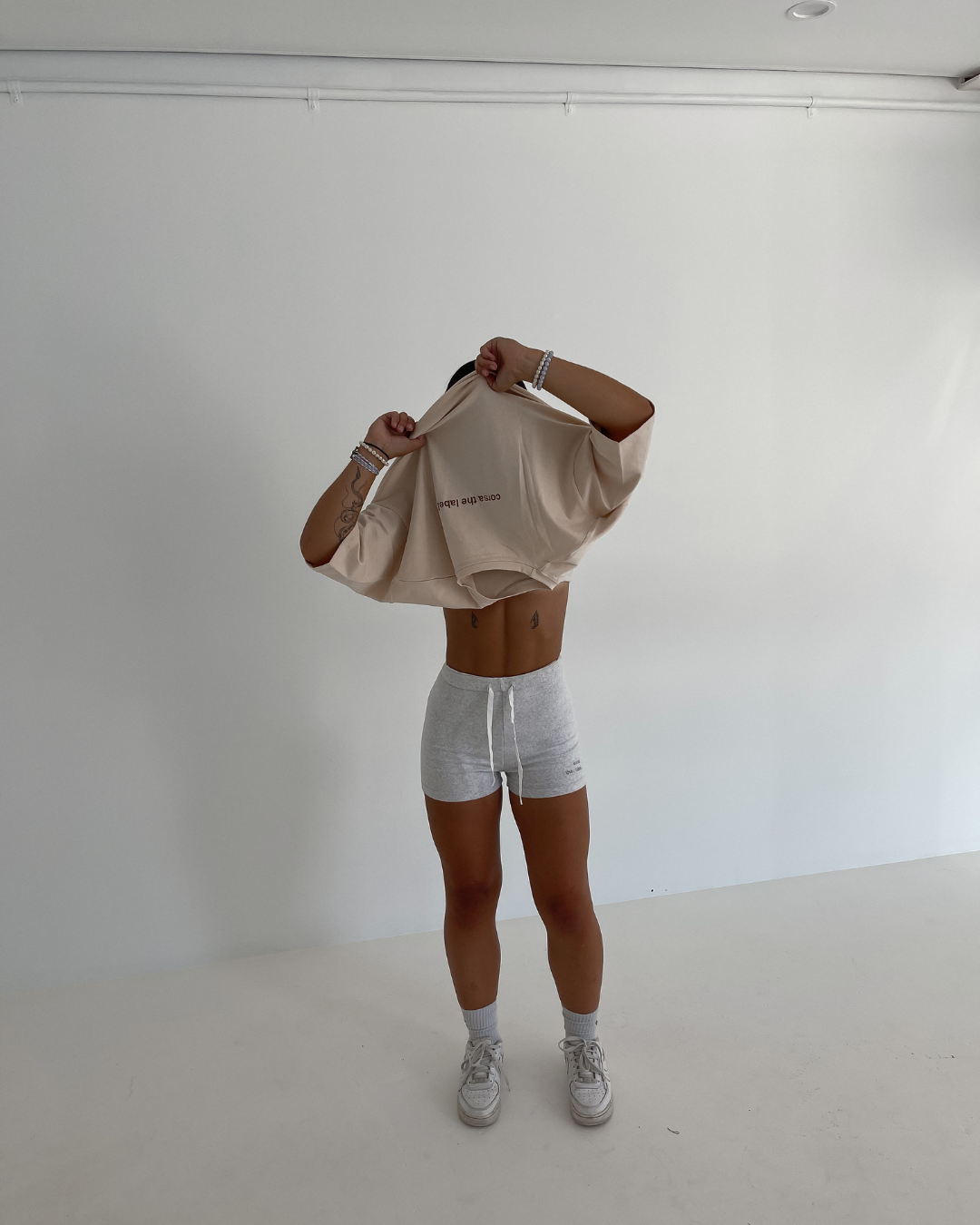 FITTED SWEAT SHORT GREY
