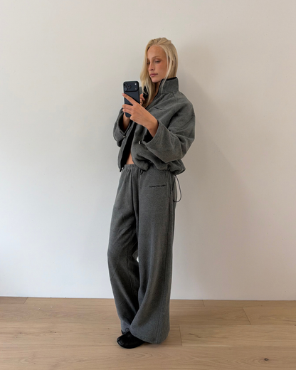 SIGNATURE FLEECE SWEATPANT